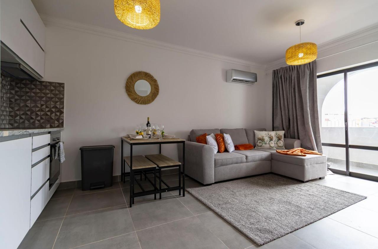 3 Minutes To The Beach, 2 Bedroom Amazing Apt With Balcony, Bbq Grill And Pool Sagres Eksteriør bilde